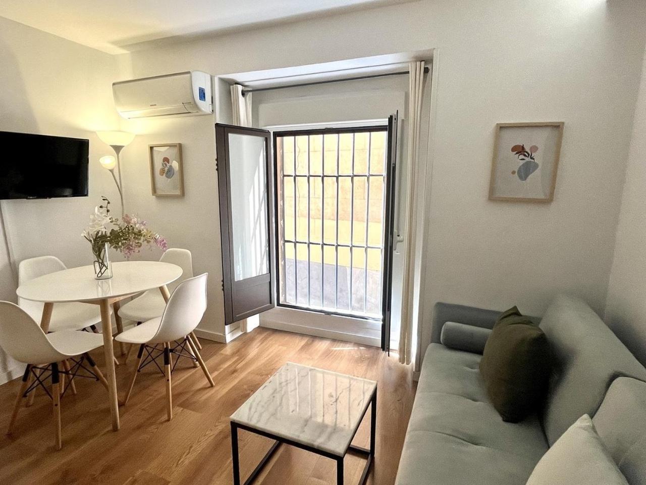 מדריד Dplace To Be - Exclusive Apartments In Historic Center חדר תמונה