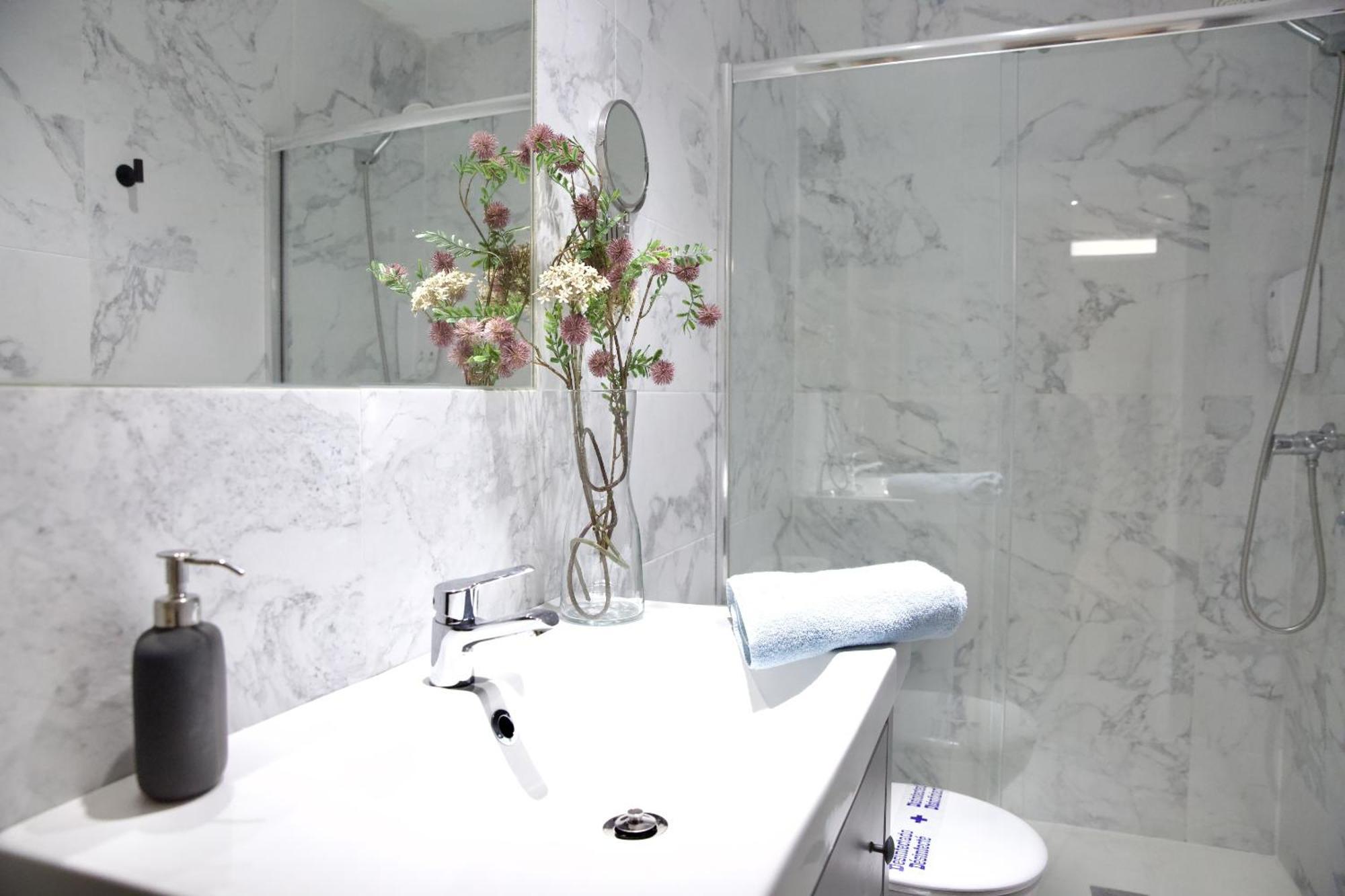 מדריד Dplace To Be - Exclusive Apartments In Historic Center חדר תמונה