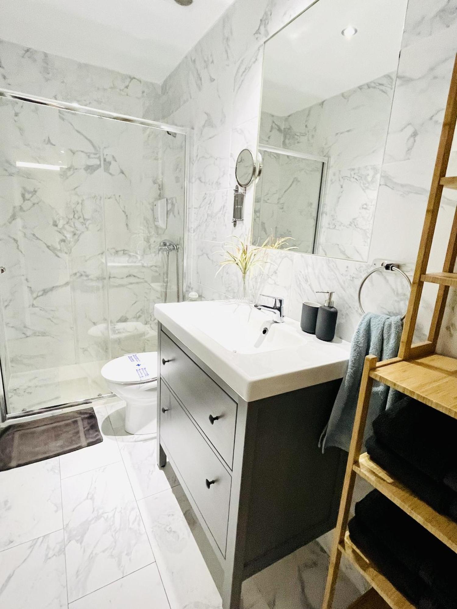 מדריד Dplace To Be - Exclusive Apartments In Historic Center חדר תמונה