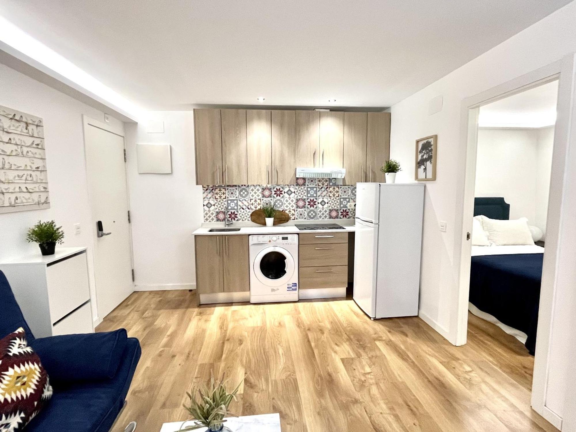 מדריד Dplace To Be - Exclusive Apartments In Historic Center מראה חיצוני תמונה